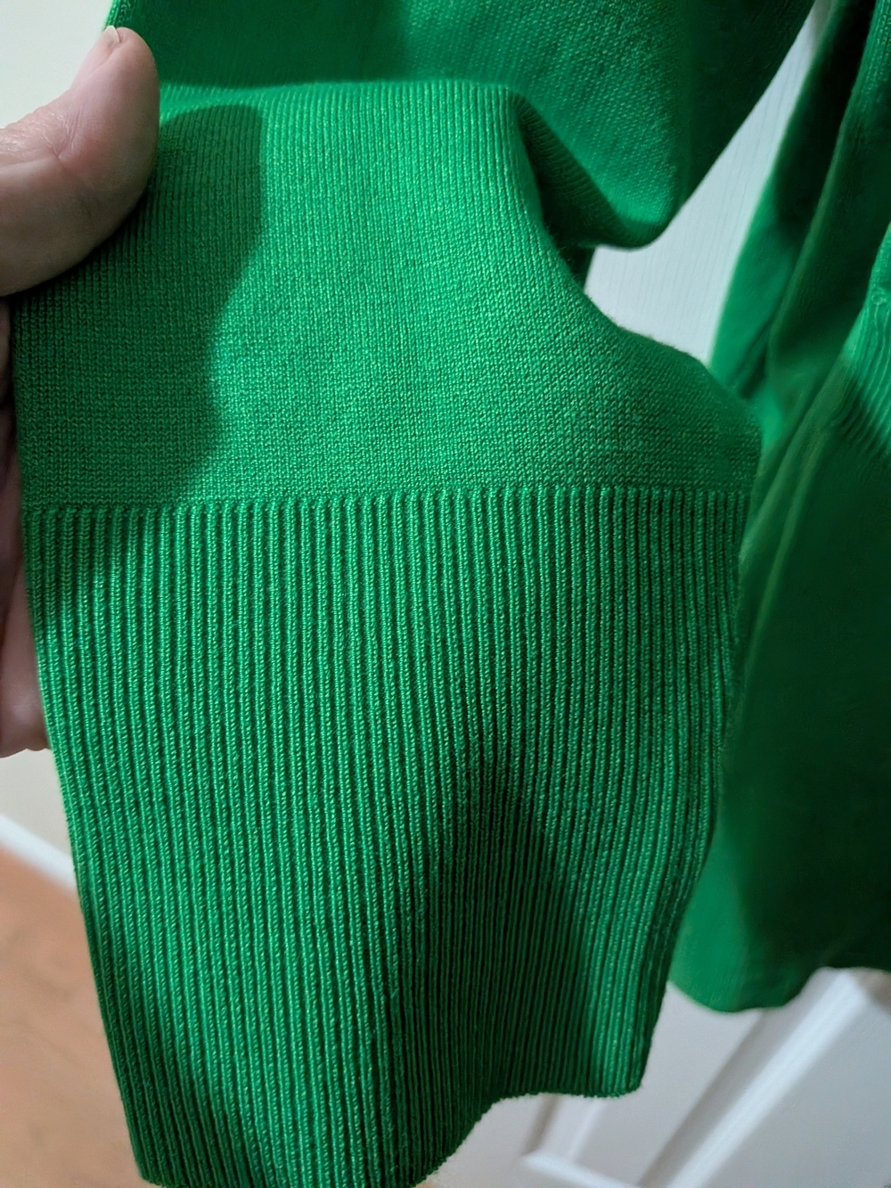 Vibrant Green V-Neck Button Cardigan Sweater - Picture 8 of 12